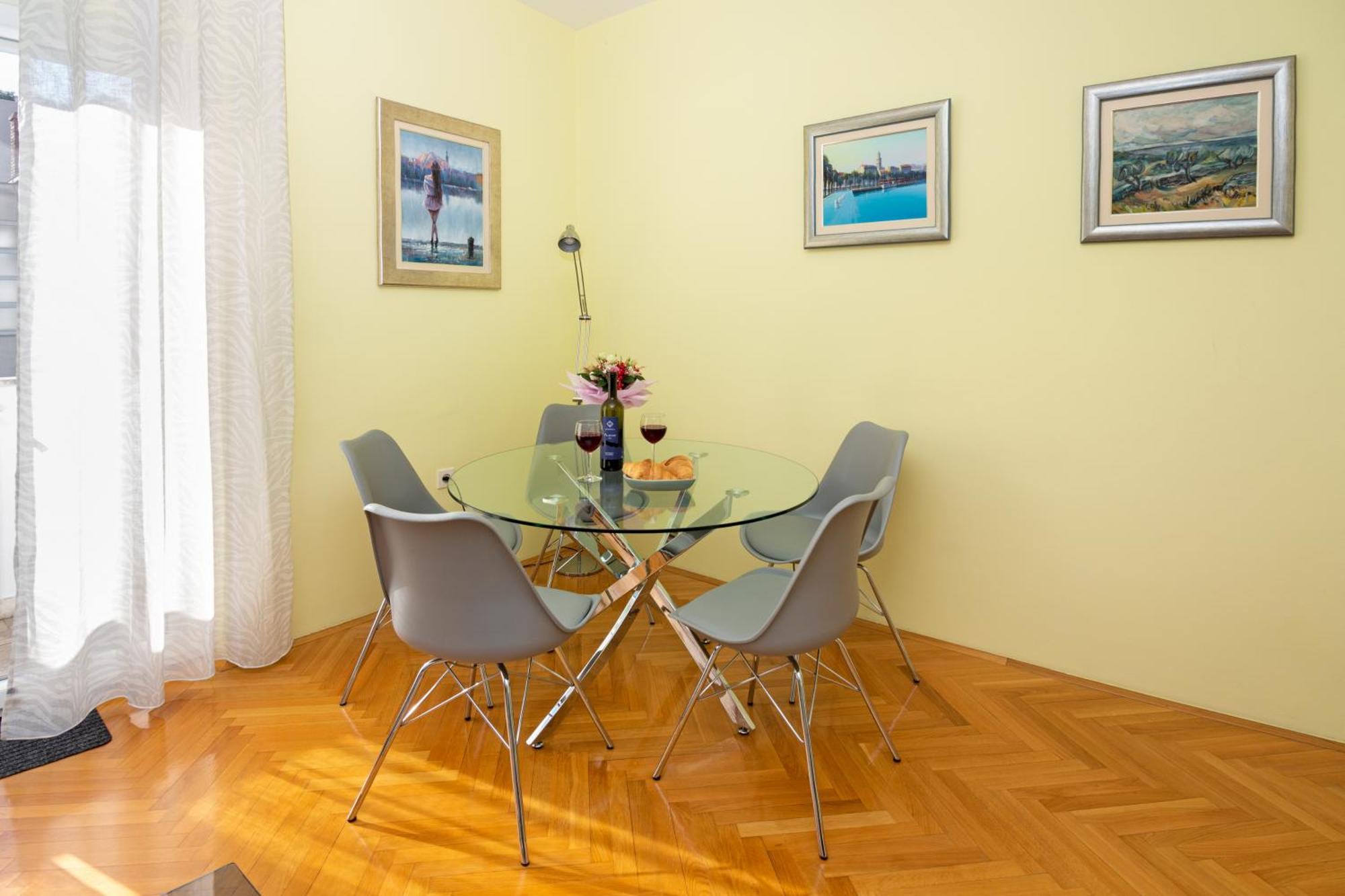 Apartment Fortunella Split Bagian luar foto